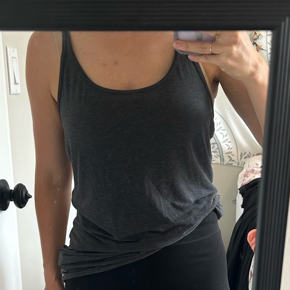 BUNDLE: three small women’s workout tanks - Picture 7 of 8